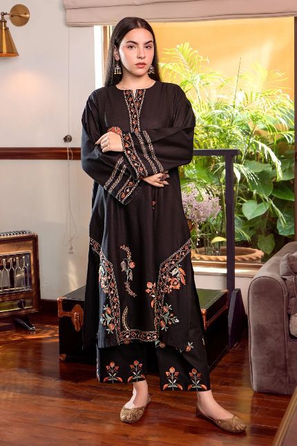 * Urge* 2PC Heavy Embroidery Suit